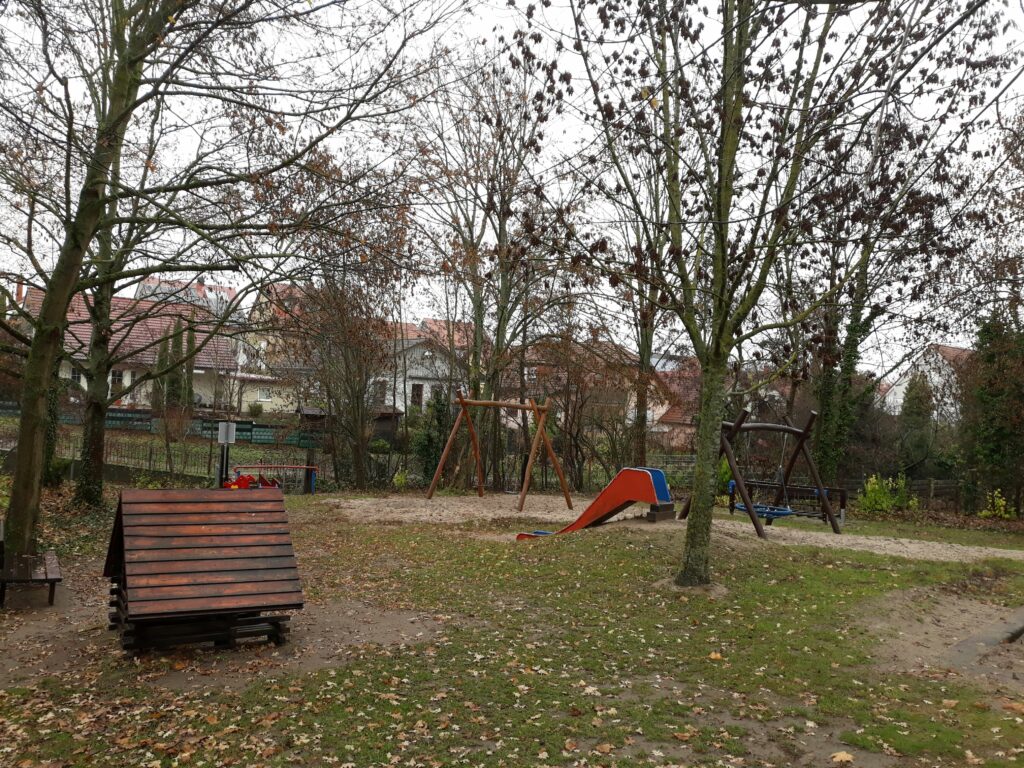 Der alte Spielplatz in Weingarten Pfalz